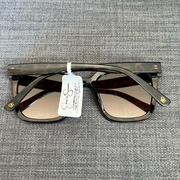 NWT JESSICA SIMPSON SUNGLASSES EYEWEAR ACCESSORY - Picture 3 of 5